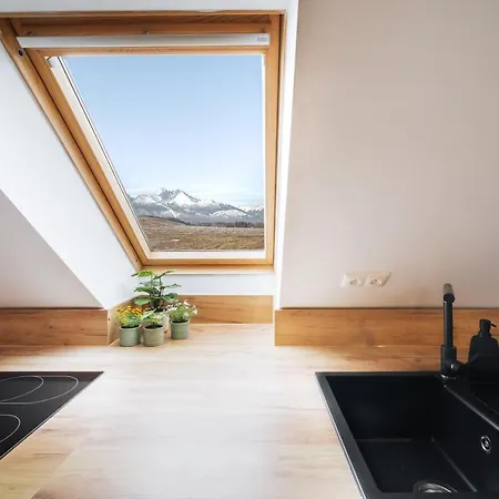 Cozy Mountain Attic In High Tatras Apartment *