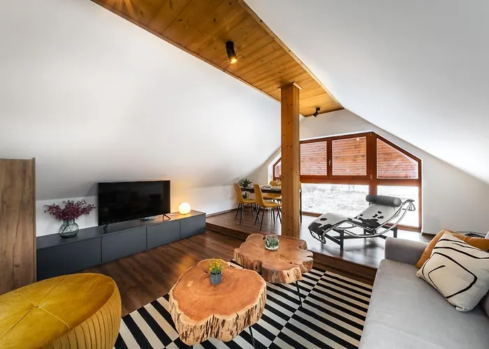 Cozy Mountain Attic In High Tatras Appartement Vel'ka Lomnica