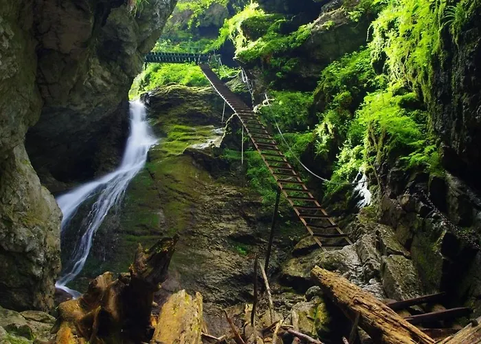 Cozy Mountain Attic In High Tatras Appartamento Vel'ka Lomnica