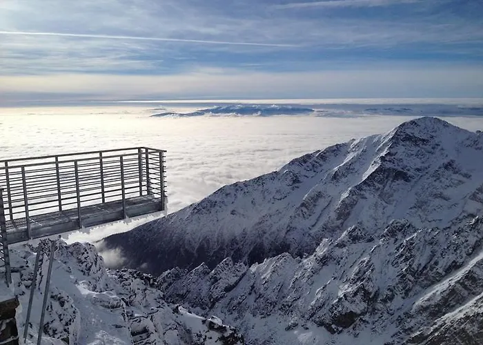 Cozy Mountain Attic In High Tatras Appartamento
